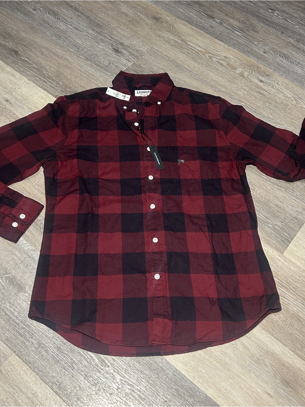 NWT Express Soft Wash Red Black Buffalo Plaid Flannel Button Up Shirt Mens Med